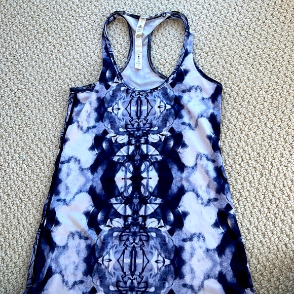 LULULEMON - Picture 1 of 3